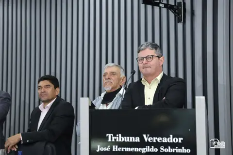 Na noite de ontem, a Câmara Municipal de Soledade viveu um momento especial de emoção, ...