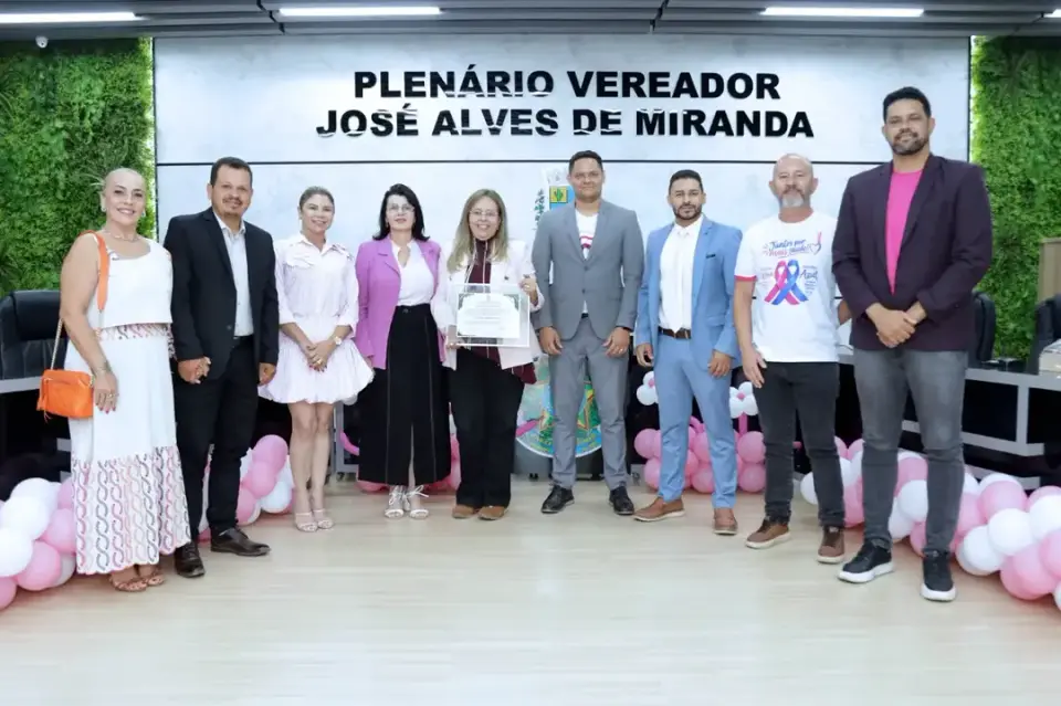 Câmara Municipal de Soledade realizou Sessão Solene alusiva ao Outubro Rosa e homenageou profissionais pelos serviços prestados à população