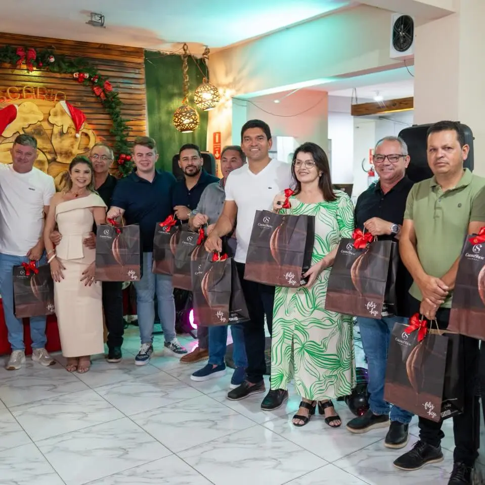 Câmara de Vereadores celebra união e valoriza servidores em confraternização.